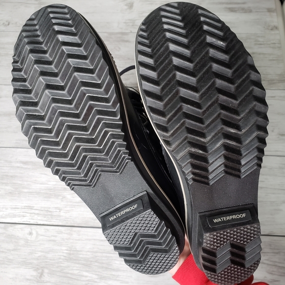 Sorel Tofino Boots Calf NEW Womens Black Fur Topped Duck Rubber Boots 8 Designer - Picture 9 of 11